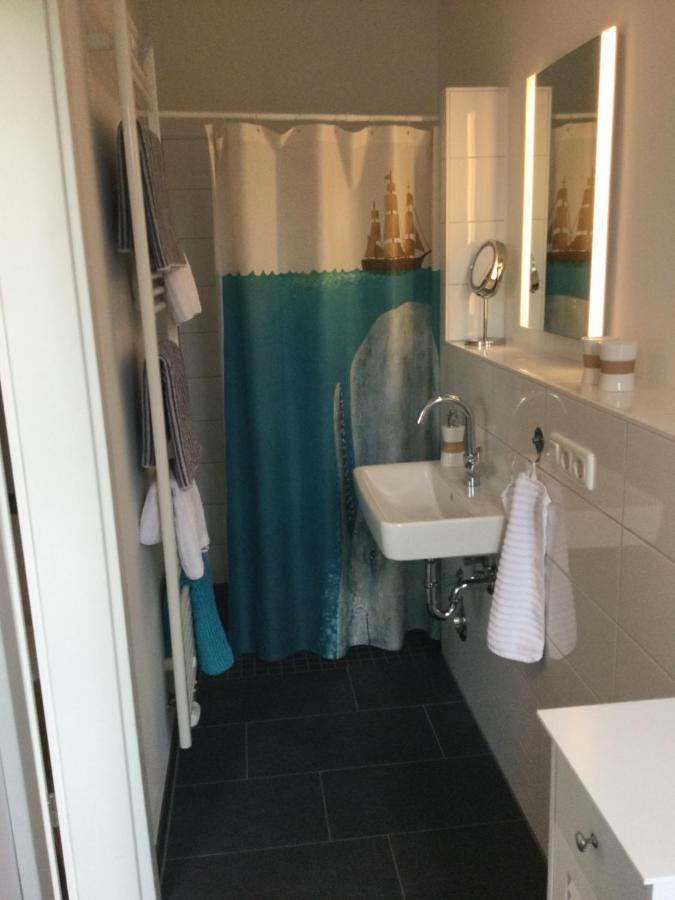 Ferienhaus Us Luett Hus Und Das Zimmer Linde Im Haupthaus Oldenburg Exteriör bild