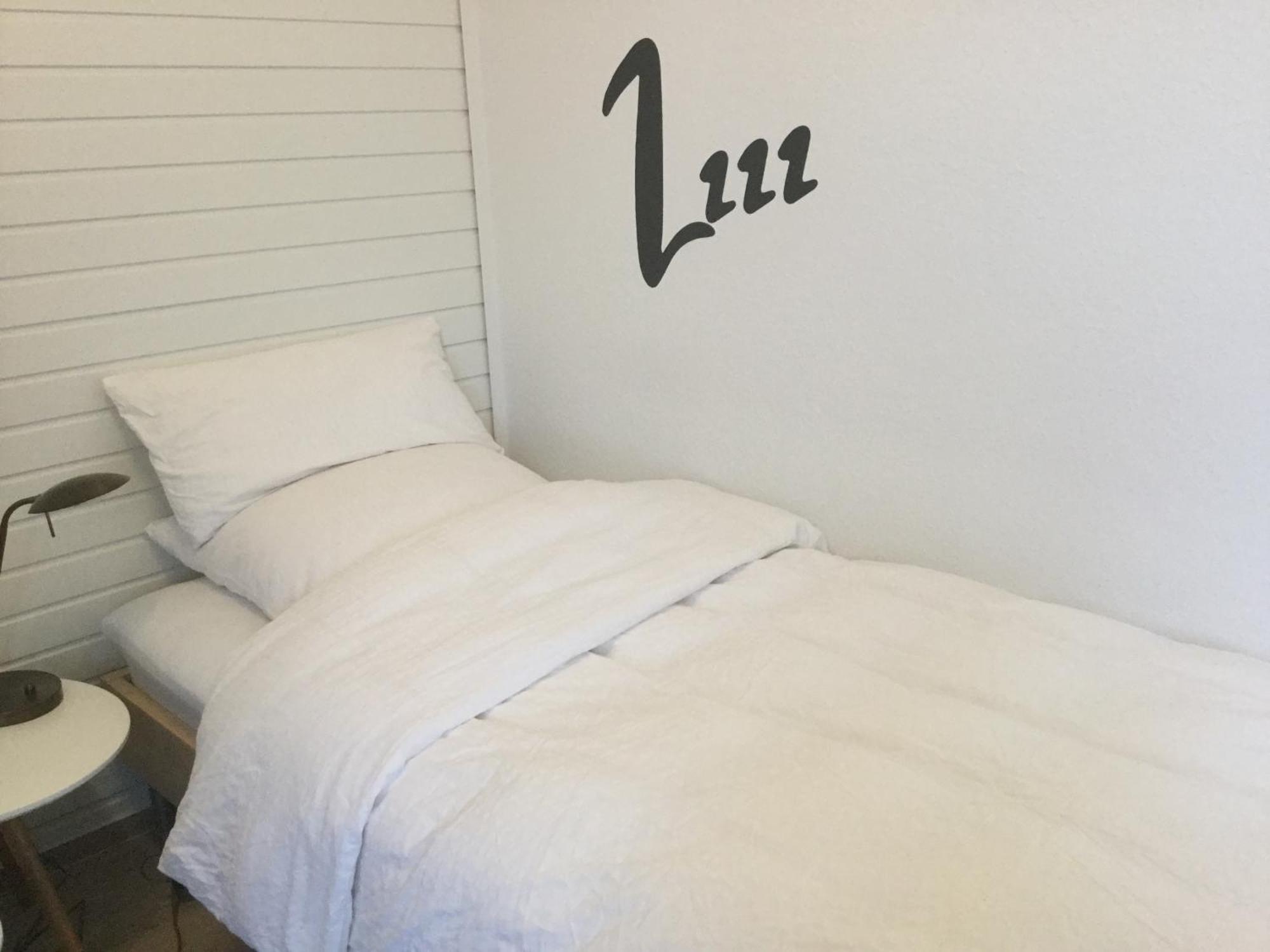 Ferienhaus Us Luett Hus Und Das Zimmer Linde Im Haupthaus Oldenburg Rum bild